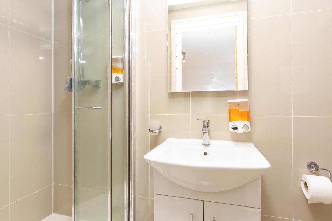 Book Today At Metro Serviced Apartments Bedford - Metro House ,Free Wifi Exterior photo